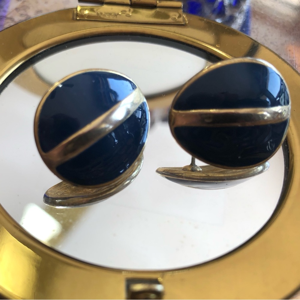 💙VINTAGE navy blue and gold post earrings 🌎 - Picture 4 of 8